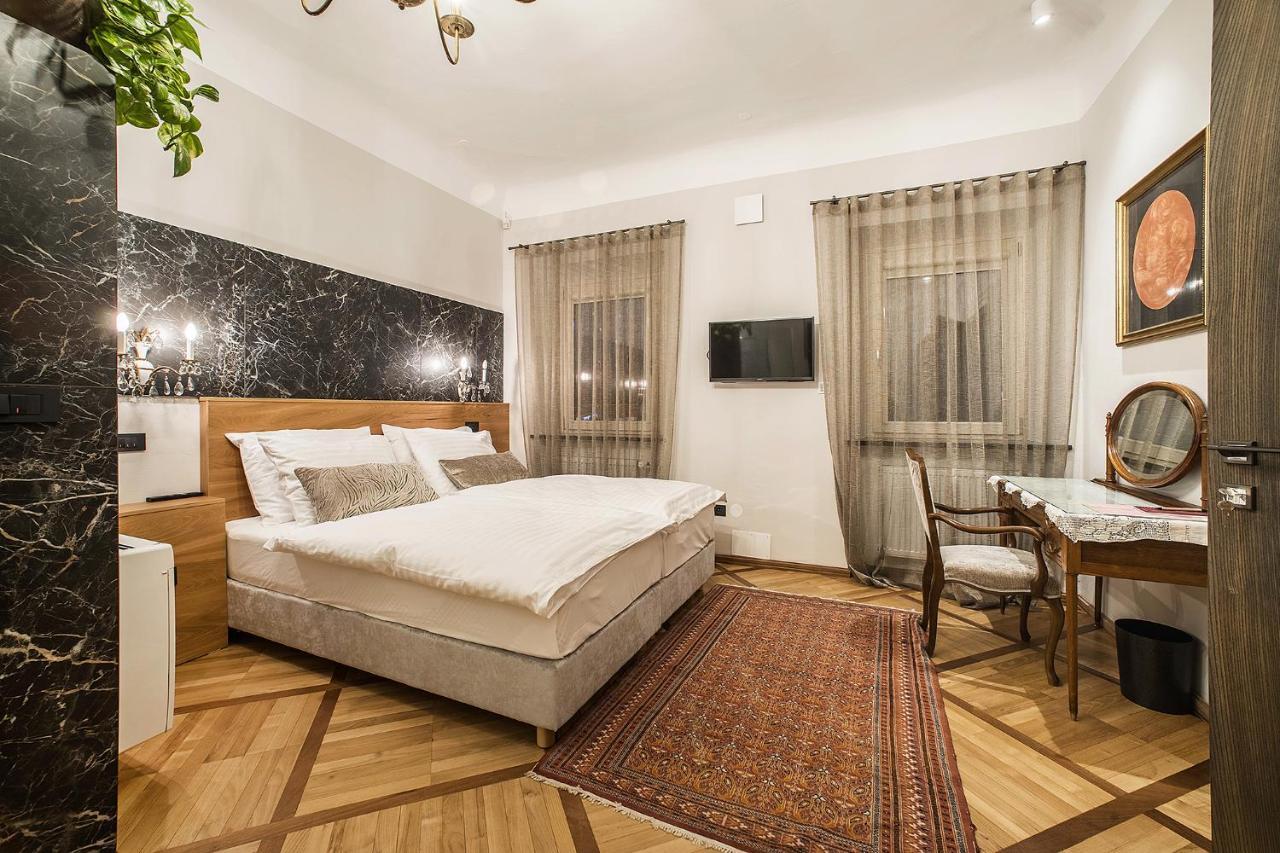 Hotel Pok Garni Brezovica Bagian luar foto